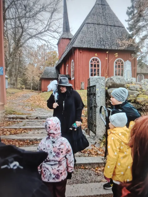 Natalia Kaleva opas kummitusseikkailu